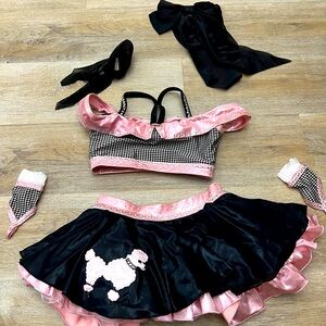 Perfect Poodle Skirt Dance Costume